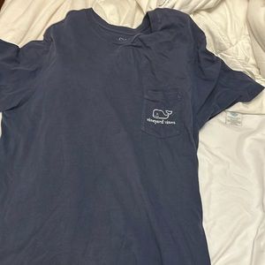 vineyard vines t shirt